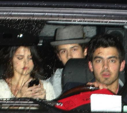selena gomez nick jonas april 2011. Nick Jonas and Selena Gomez